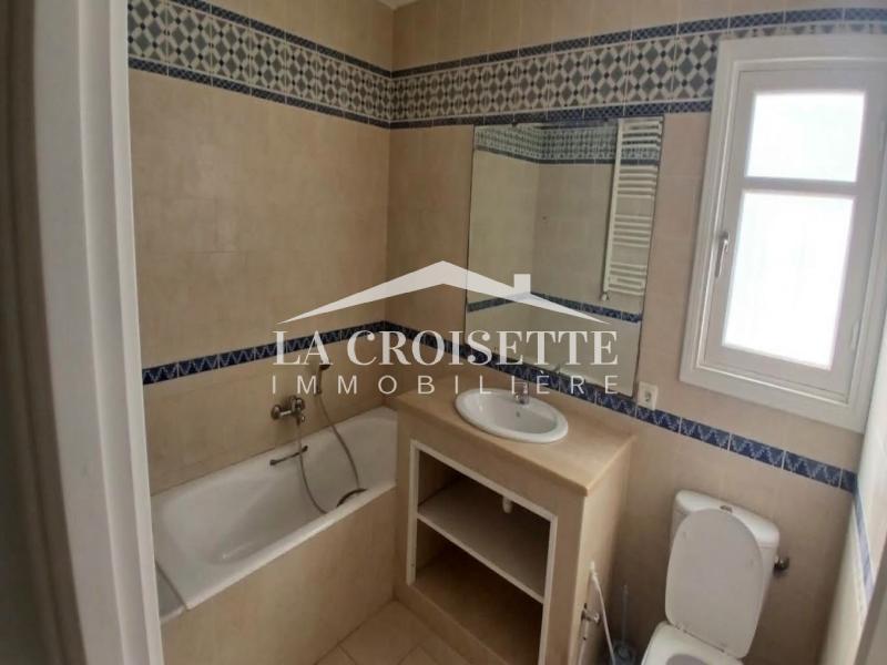Villa S+7 avec piscine à Gammarth